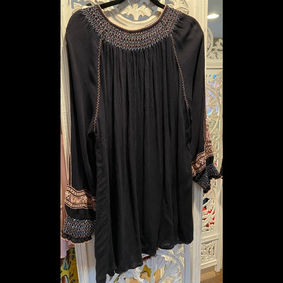 Free People Wind Willow Peasant Mini Dress
SM (Women’s 4-6) - Picture 6 of 9